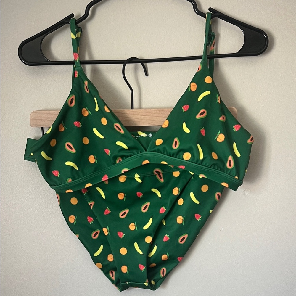 NWOT Out of the Blue Swim Set